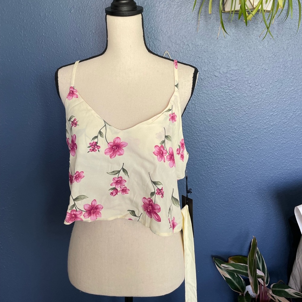 NEW Cream floral top - medium